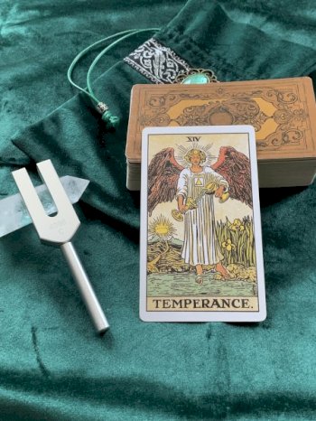 恋愛・仕事・人間関係・今後の運勢など何か質問ありますか？